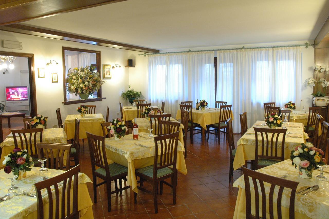 Hotel Dafne Pescasseroli Esterno foto