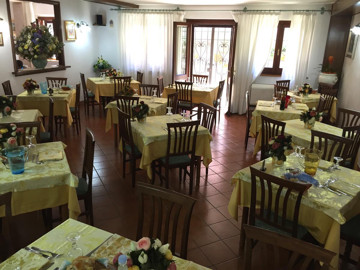 Hotel Dafne Pescasseroli Esterno foto
