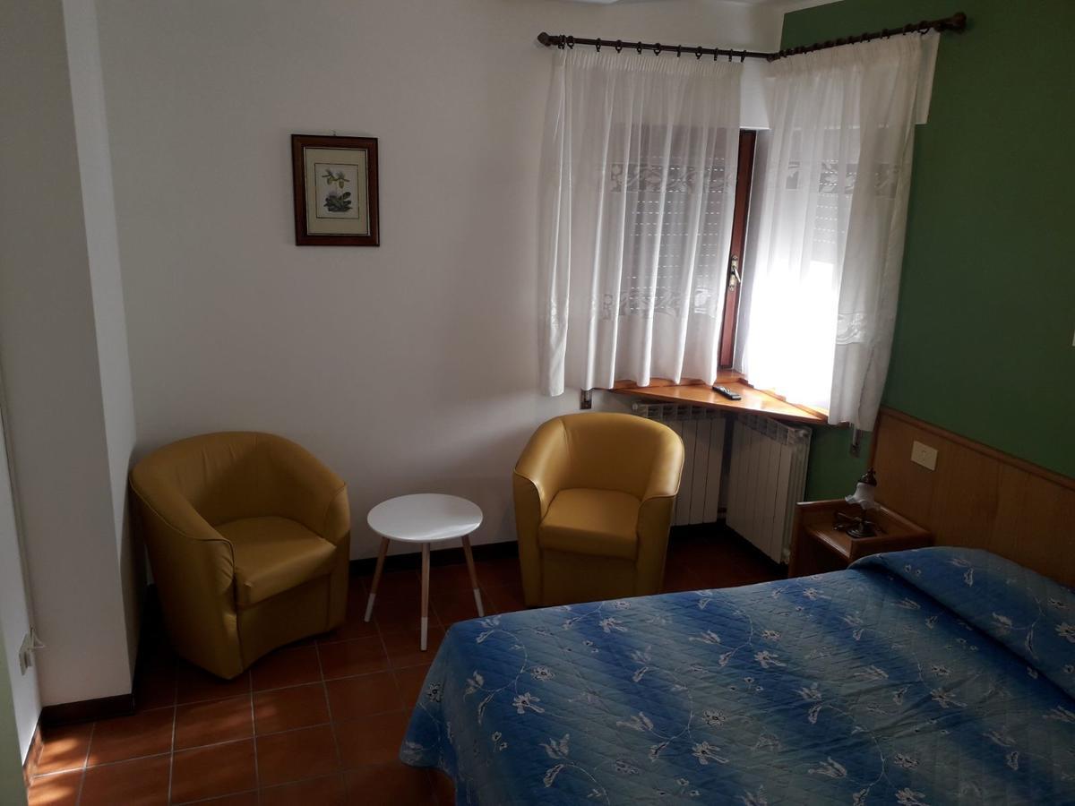 Hotel Dafne Pescasseroli Esterno foto