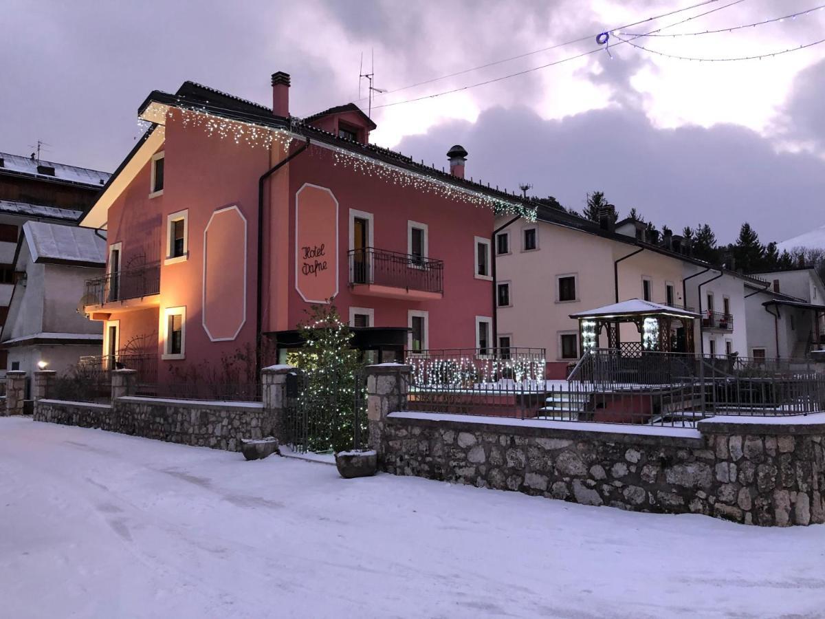 Hotel Dafne Pescasseroli Esterno foto